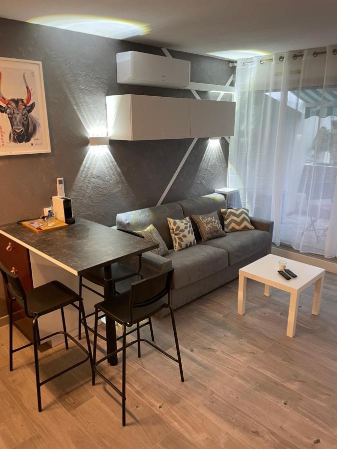 Superbe Studio, Terrasse, Piscine, Parking Le Grau-du-Roi Εξωτερικό φωτογραφία