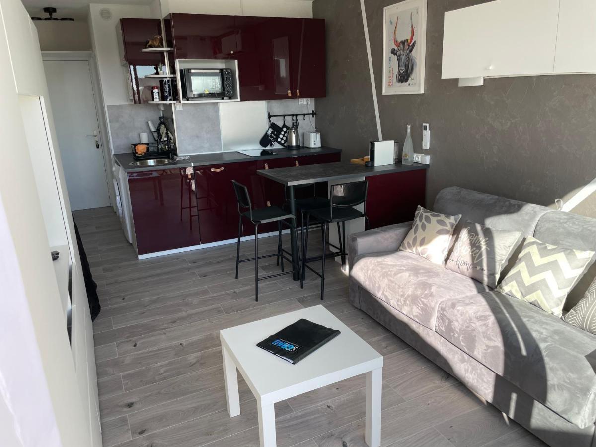Superbe Studio, Terrasse, Piscine, Parking Le Grau-du-Roi Εξωτερικό φωτογραφία